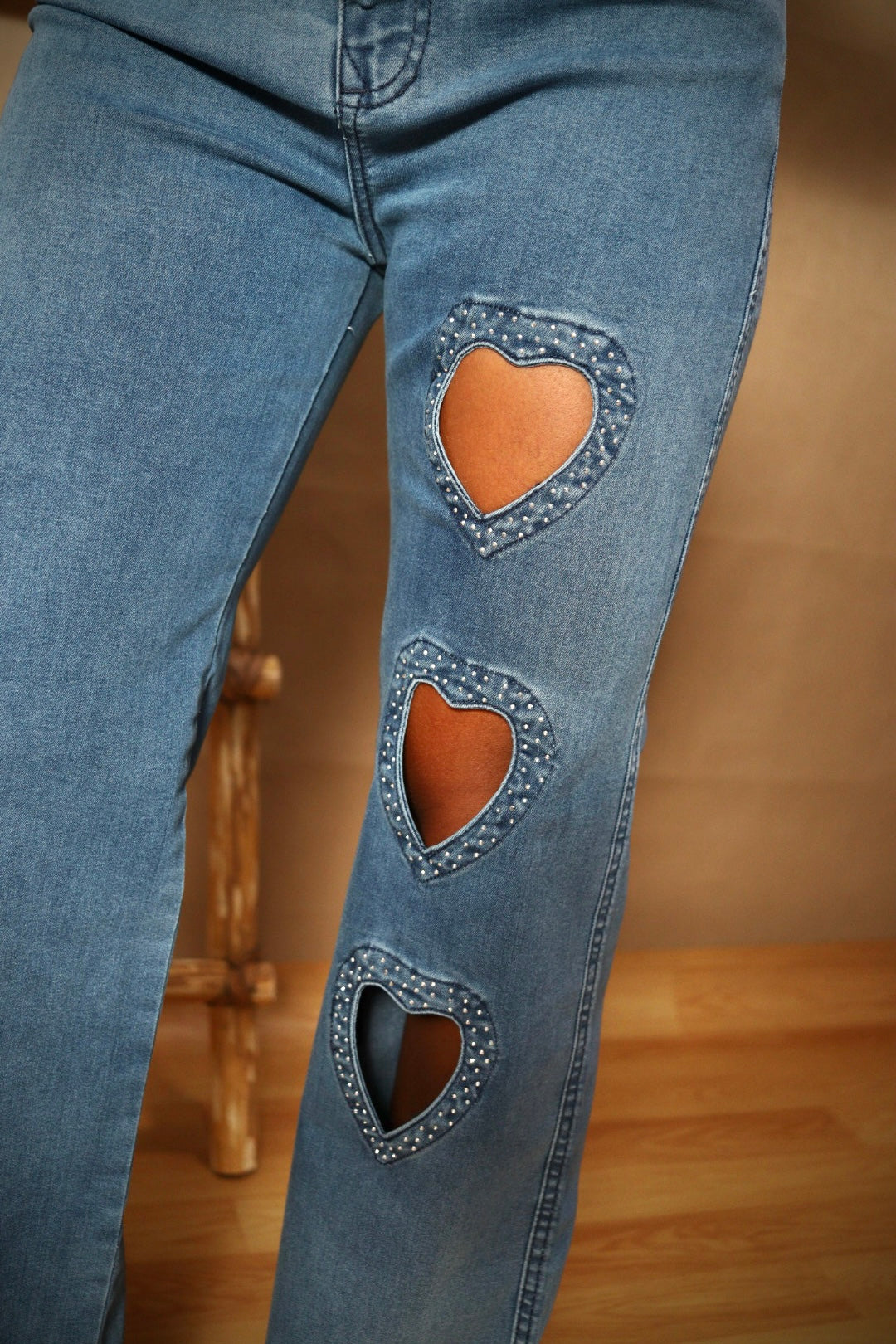 Jean azul straight fit corazones pedrería (ref 9-04)